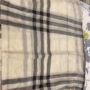 Burberry scarf